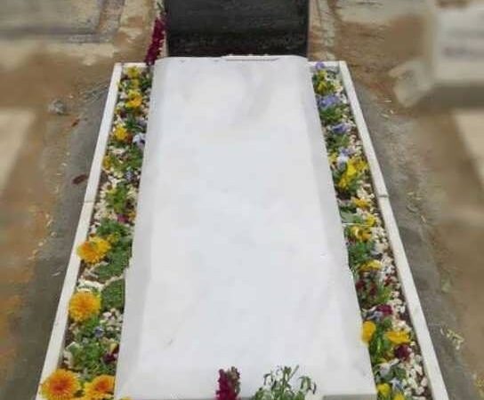 سنگ مزار ازنا طرح باغچه ای و کتیبه گرانیت